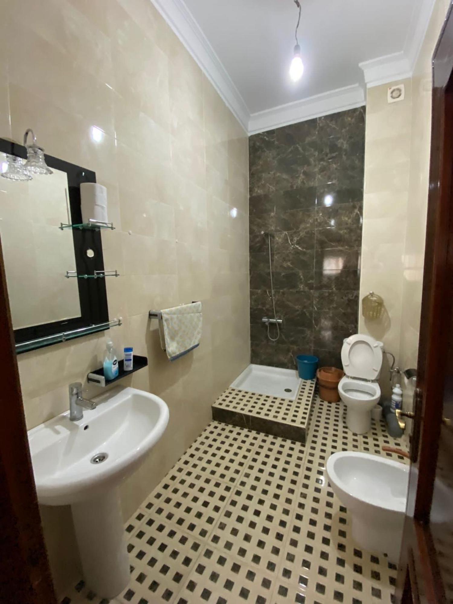 Appartement Martil 3 Chambres Proche De Centre Ville 5Mn A Pied Et La Plage 10Mn A Pied Et 10Mn De Aeroport Tetouan En Voiture 외부 사진